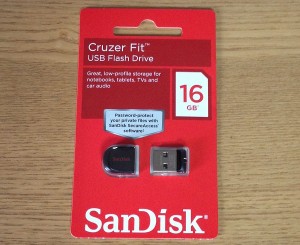 SanDisk 16GB USBメモリ